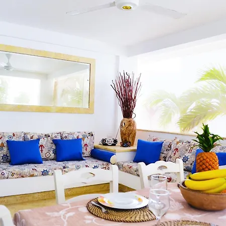 Beach Villas & Apartments Larimar